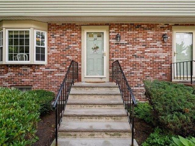 condo with 3 bedroom, Easton MA ES105352052