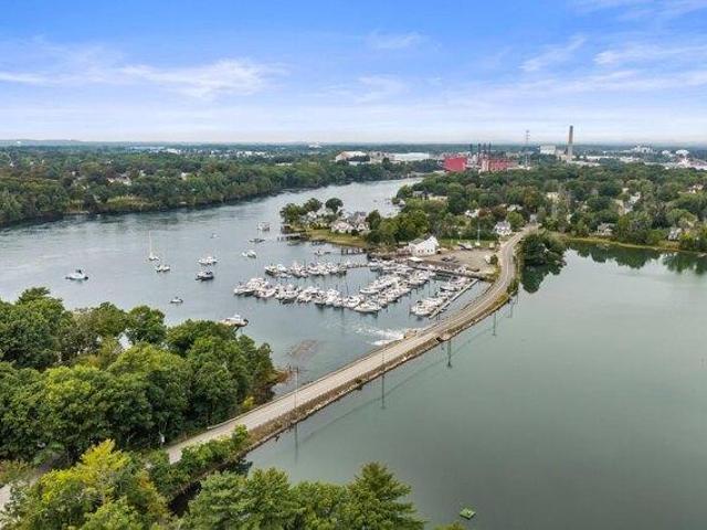 condo with 3 bedroom, Eliot ME ES105557931