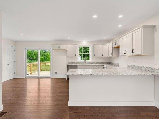 condo with 3 bedroom, Epping NH ES105493991