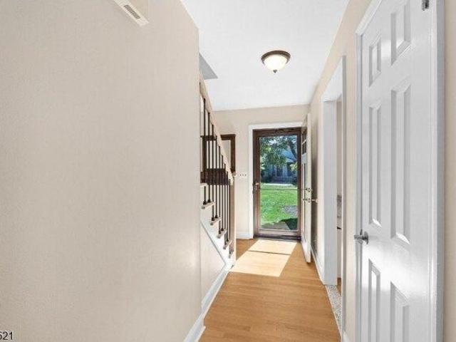 condo with 3 bedroom, Florham Park NJ ES105632164