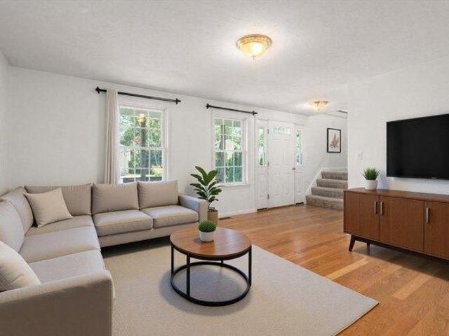 condo with 3 bedroom, Framingham MA ES105415605
