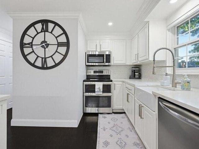 condo with 3 bedroom, Framingham MA ES105424404