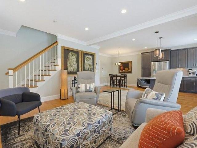 condo with 3 bedroom, Framingham MA ES105613006