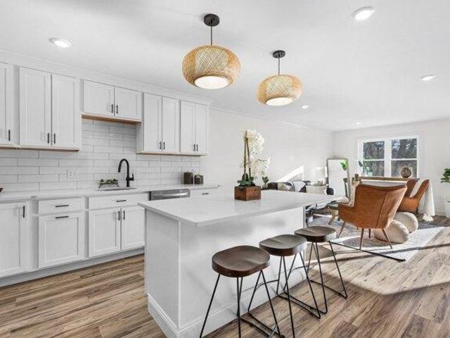condo with 3 bedroom, Gloucester MA ES105438491