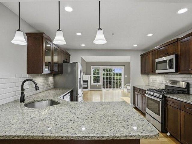 condo with 3 bedroom, Grafton MA ES105257947