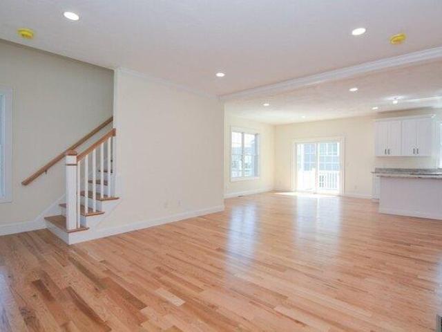 condo with 3 bedroom, Grafton MA ES105475771
