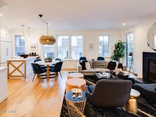 condo with 3 bedroom, Greenwich CT ES105561326