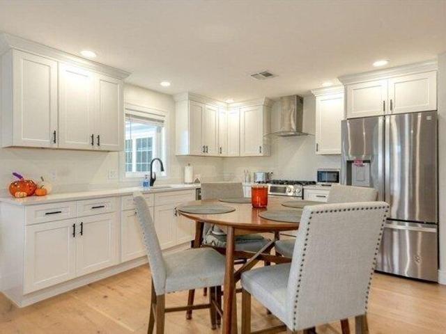 condo with 3 bedroom, Hudson MA ES104297528