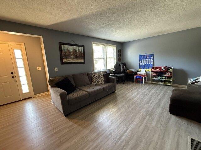 condo with 3 bedroom, Hudson NH DS104376841