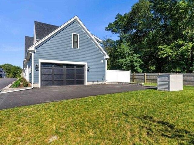 condo with 3 bedroom, Ipswich MA ES104237916