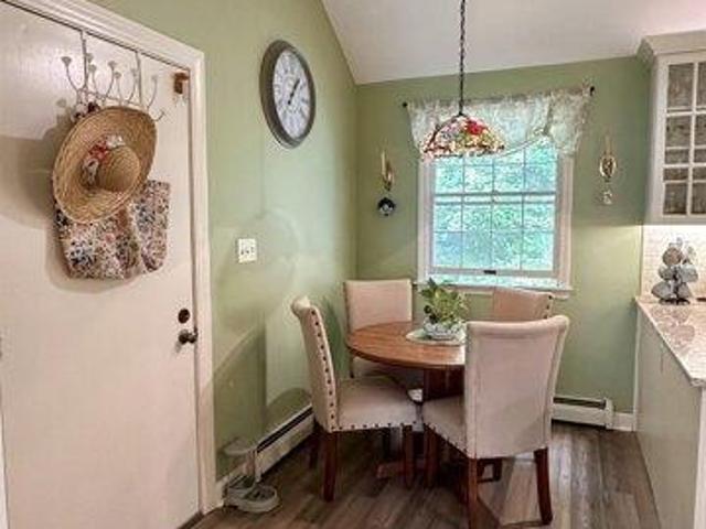 condo with 3 bedroom, Keene NH ES105679026