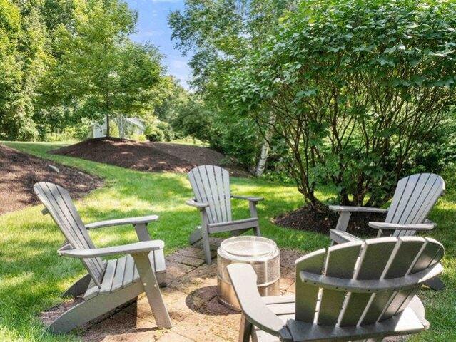 condo with 3 bedroom, Laconia NH ES105383996