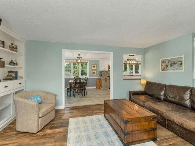 condo with 3 bedroom, Laconia NH ES105516528