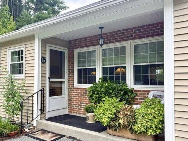 condo with 3 bedroom, Lebanon NH ES105650260