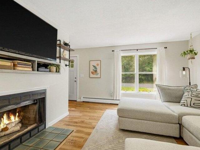 condo with 3 bedroom, Lee NH ES105557589