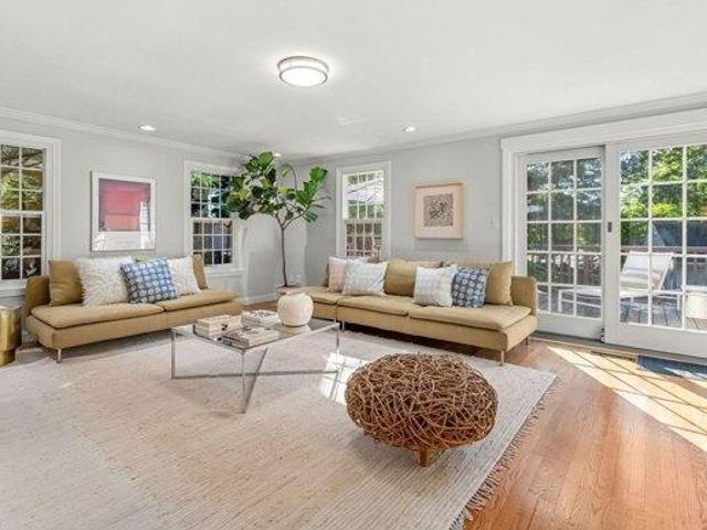 condo with 3 bedroom, Lexington MA ES105414659