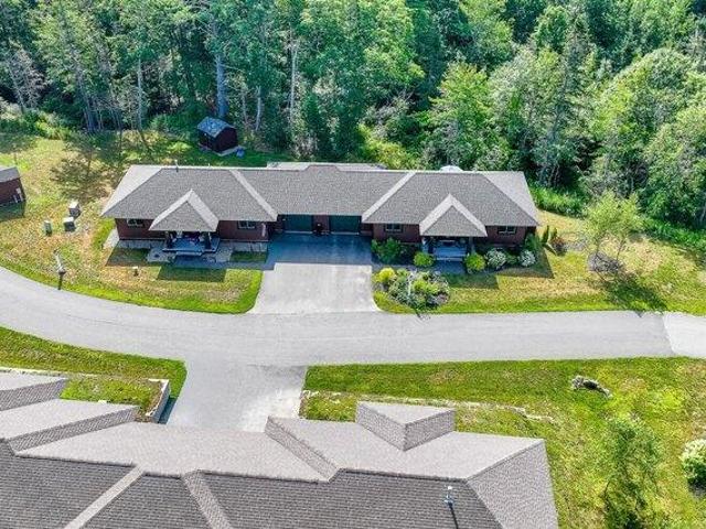 condo with 3 bedroom, Lincolnville ME ES105613466