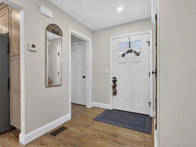 condo with 3 bedroom, Litchfield NH ES104477330