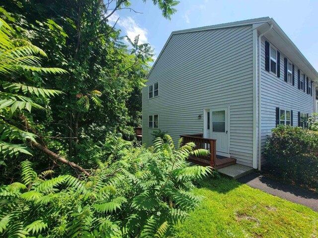 condo with 3 bedroom, Londonderry NH ES104543494