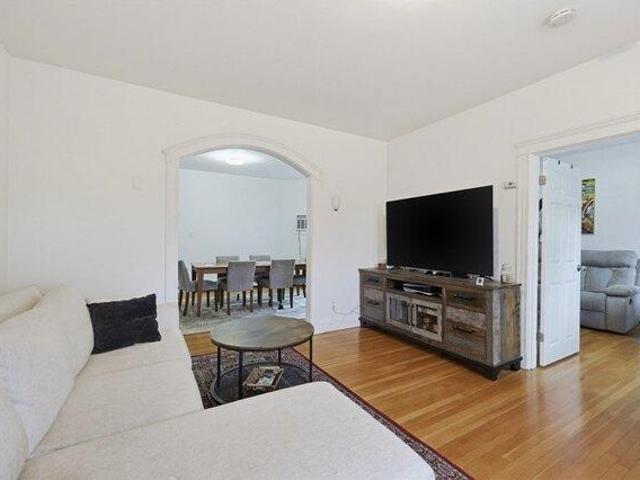 condo with 3 bedroom, Lynn MA ES105574537