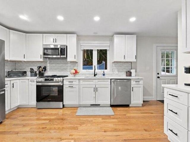 condo with 3 bedroom, Lynn MA ES105588960