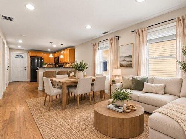 condo with 3 bedroom, m MA ES105477451