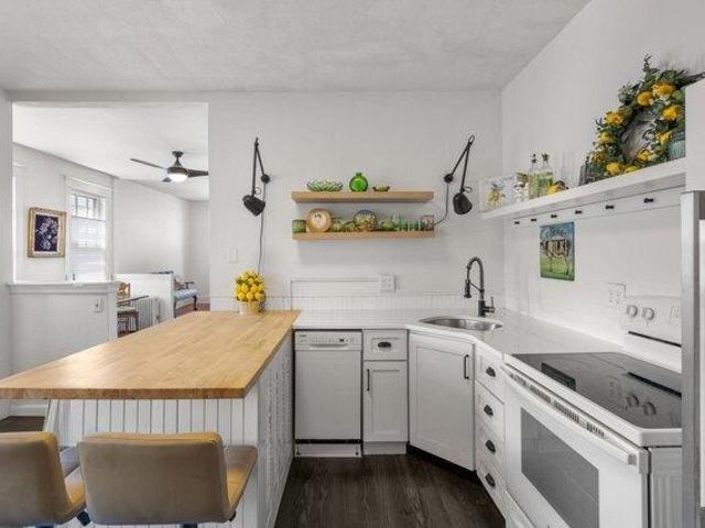 condo with 3 bedroom, m MA ES105512745