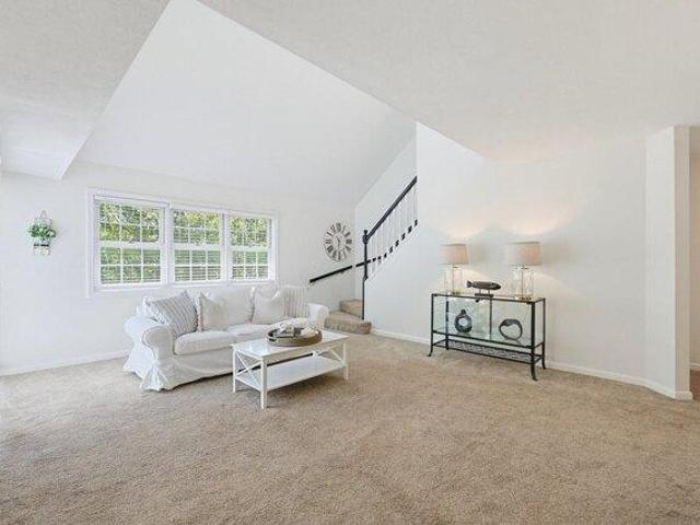 condo with 3 bedroom, m MA ES105589765