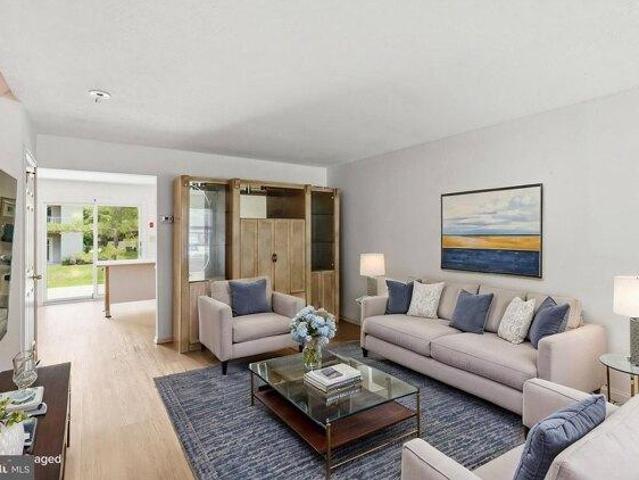 condo with 3 bedroom, Manalapan NJ ES105534362