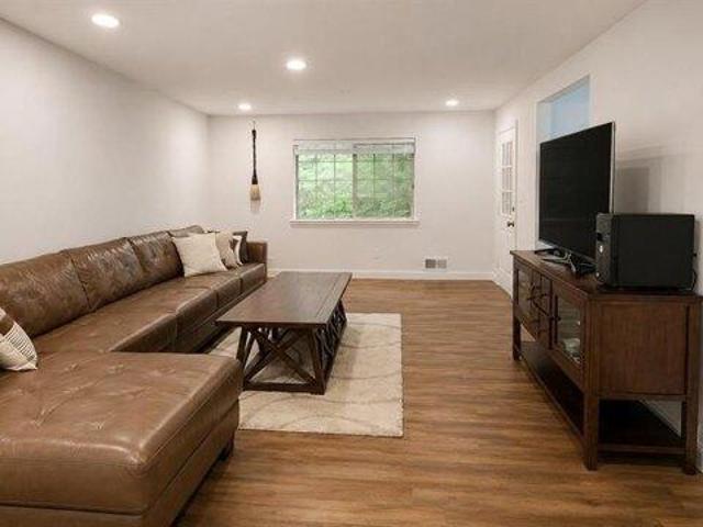 condo with 3 bedroom, Mahwah NJ ES105289998