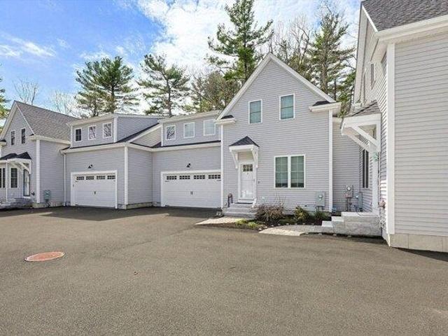 condo with 3 bedroom, Medway MA ES104655387