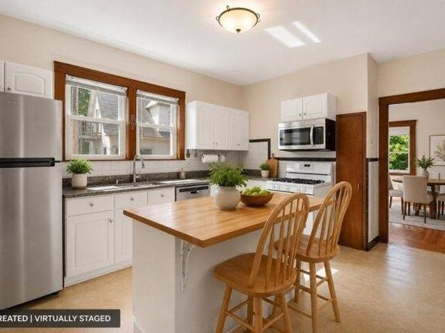 condo with 3 bedroom, Medford MA ES105579411