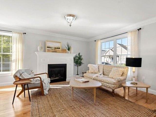 condo with 3 bedroom, Merrimac MA ES105416827