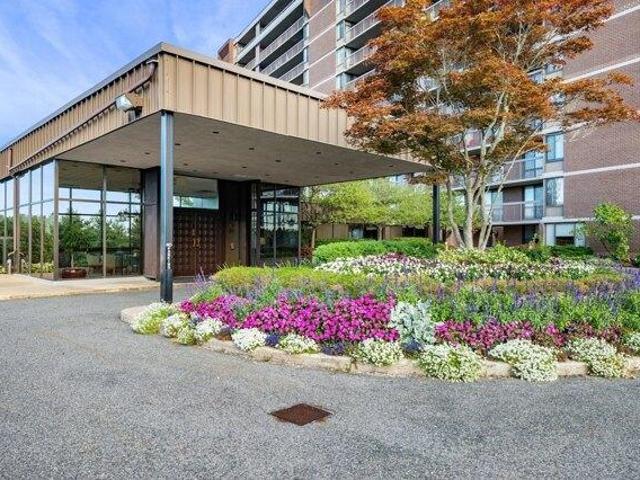condo with 3 bedroom, Middleton MA ES105402317