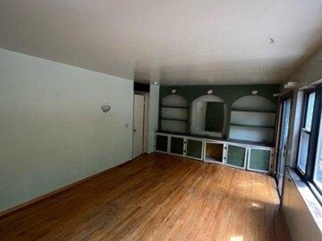 condo with 3 bedroom, Middletown NY ES105274205