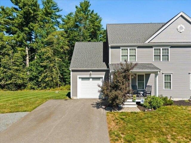 condo with 3 bedroom, Middleboro MA ES105613120