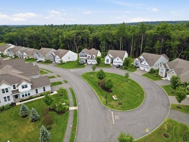condo with 3 bedroom, Millis MA ES105515421