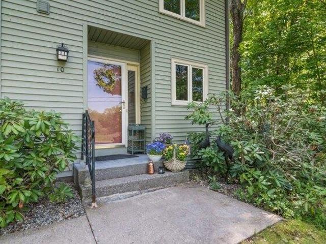 condo with 3 bedroom, Montague MA ES105239761