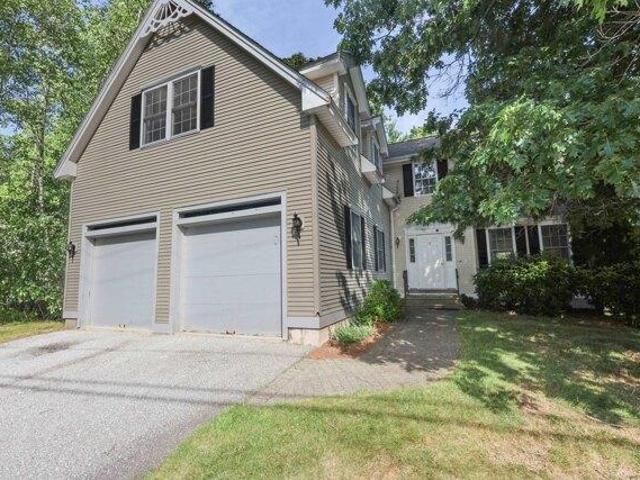 condo with 3 bedroom, Nashua NH ES104445962