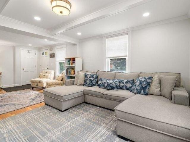 condo with 3 bedroom, Needham MA ES105513056