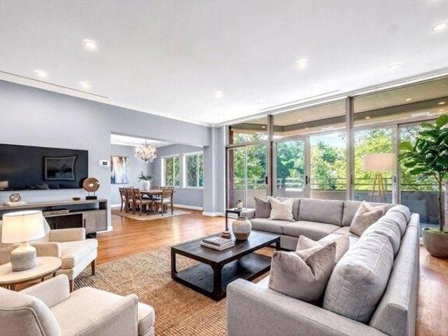 condo with 3 bedroom, Newton MA ELS105239700