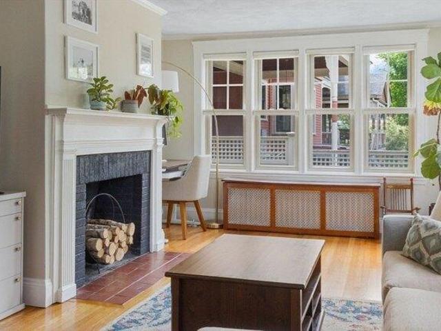 condo with 3 bedroom, Newton MA ES104851707