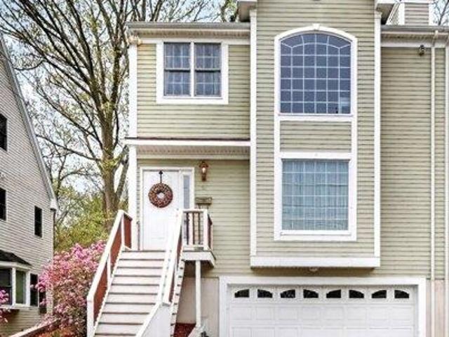 condo with 3 bedroom, Newton MA ES105439109