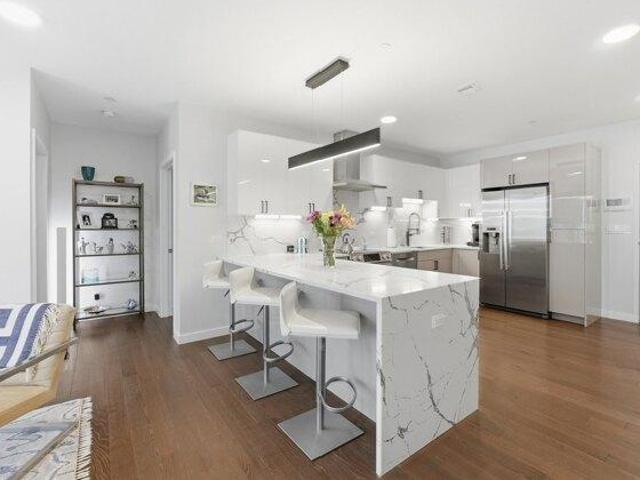 condo with 3 bedroom, Newton MA ES105551961