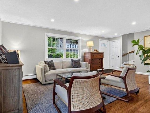 condo with 3 bedroom, Newton MA ES105383642