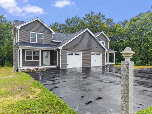 condo with 3 bedroom, New Gloucester ME ES105577312