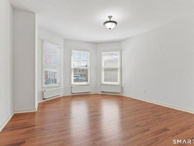 condo with 3 bedroom, New London CT ES105419230