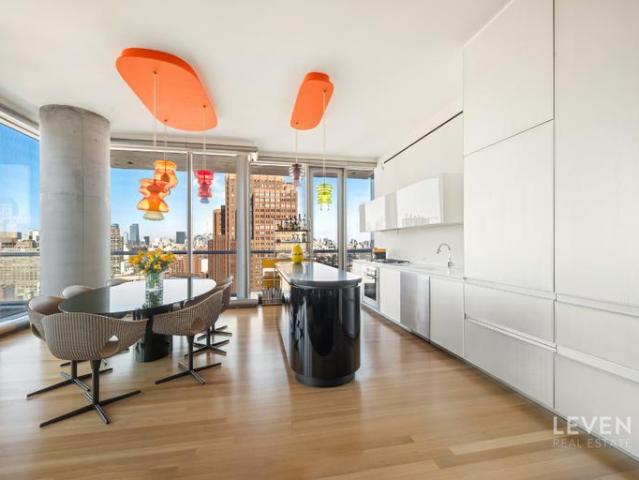 condo with 3 bedroom, New York NY ES100749980