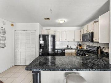 condo with 3 bedroom, Newark NJ ES103187716