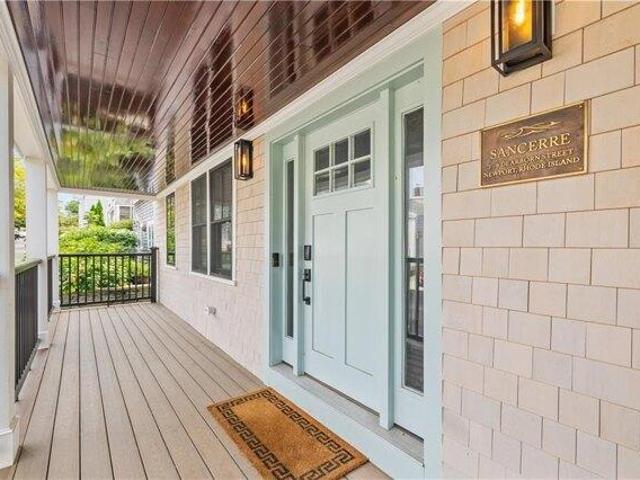 condo with 3 bedroom, Newport RI ES105868421